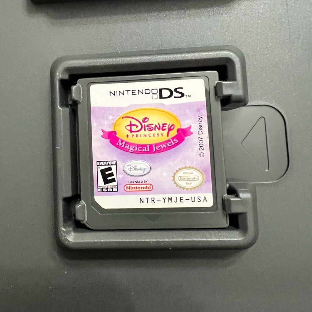 Disney Princess: Magical Jewels game for Nintendo DS - Picture 3 of 3